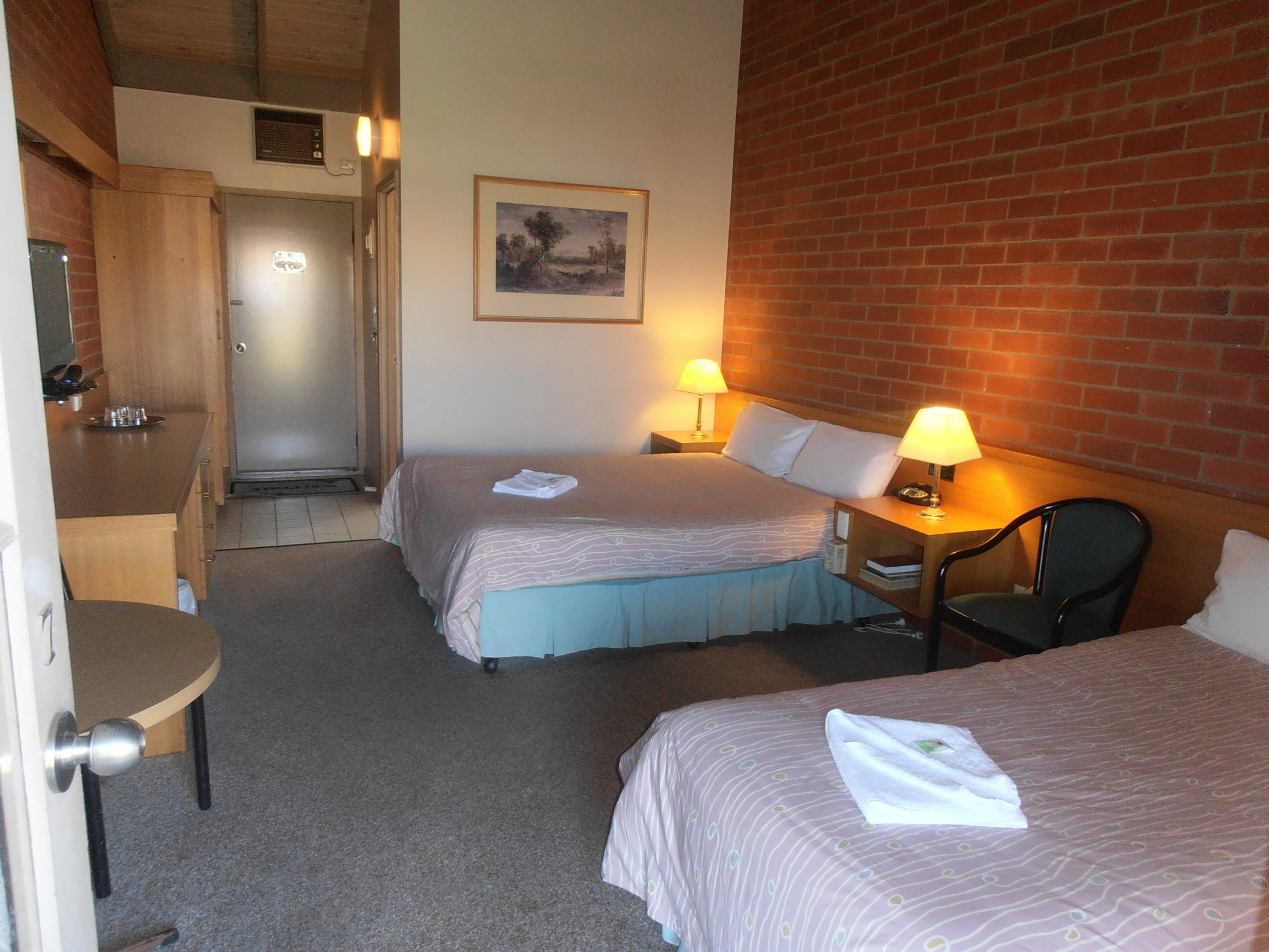 All Rivers Motor Inn Эчука Экстерьер фото